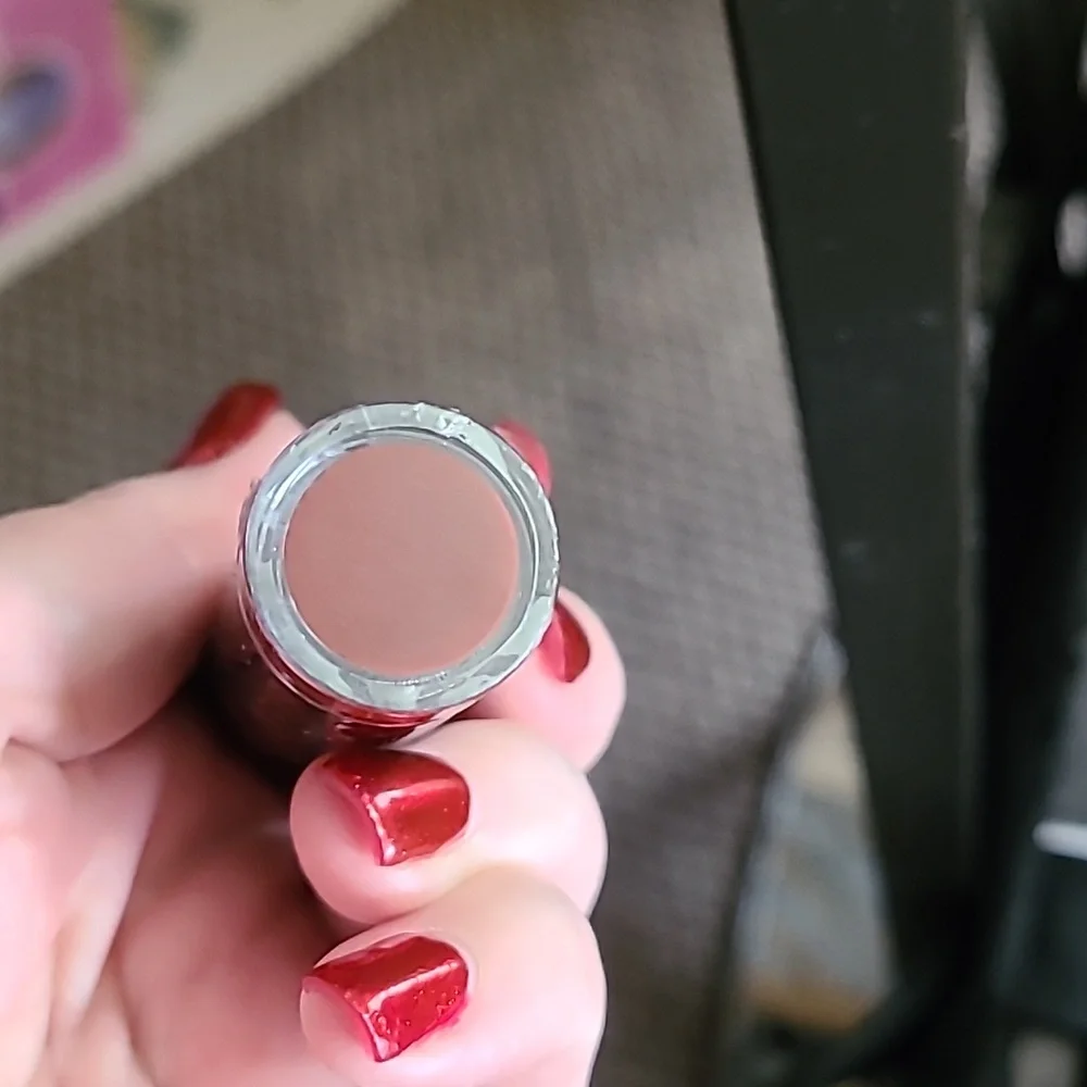 Makeup Revolution Cream Lipstick Stick - Coral Red
